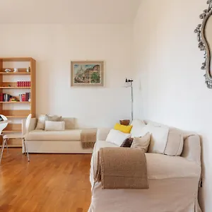 https://mavi-flexyrent-apartment.italymilanhotels.net