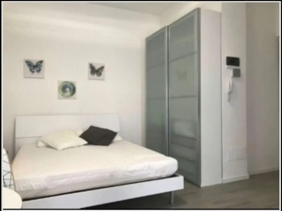 Lolo Apartment Μιλάνο 0*,  Ιταλία